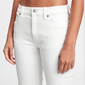 The Gap Curvy Crop Jeans